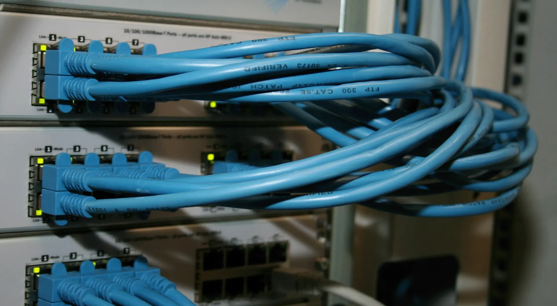 a blue and black machine